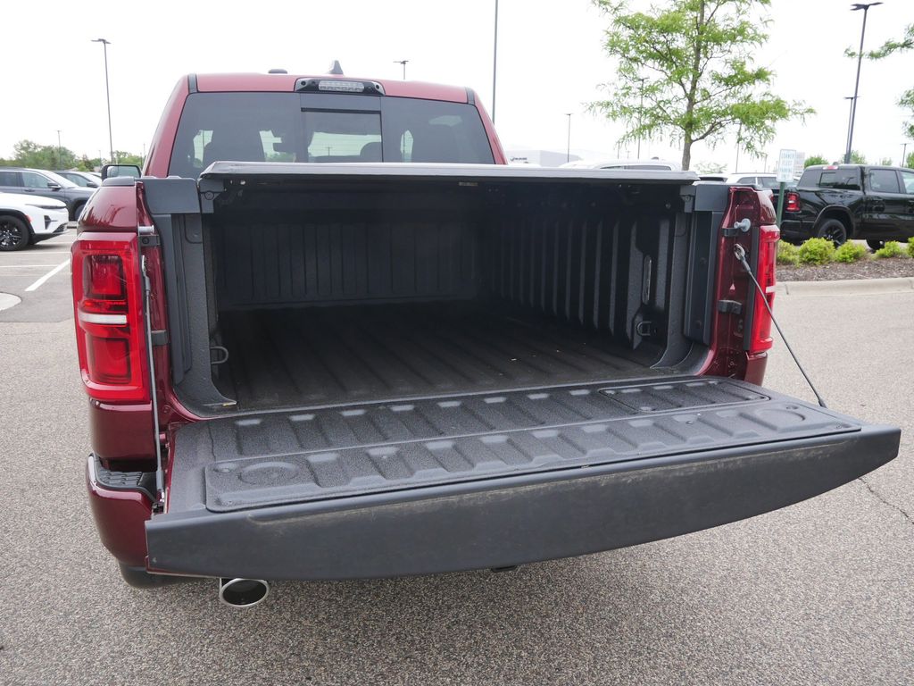 Thumbnail: 2025 RAM 1500 - 21