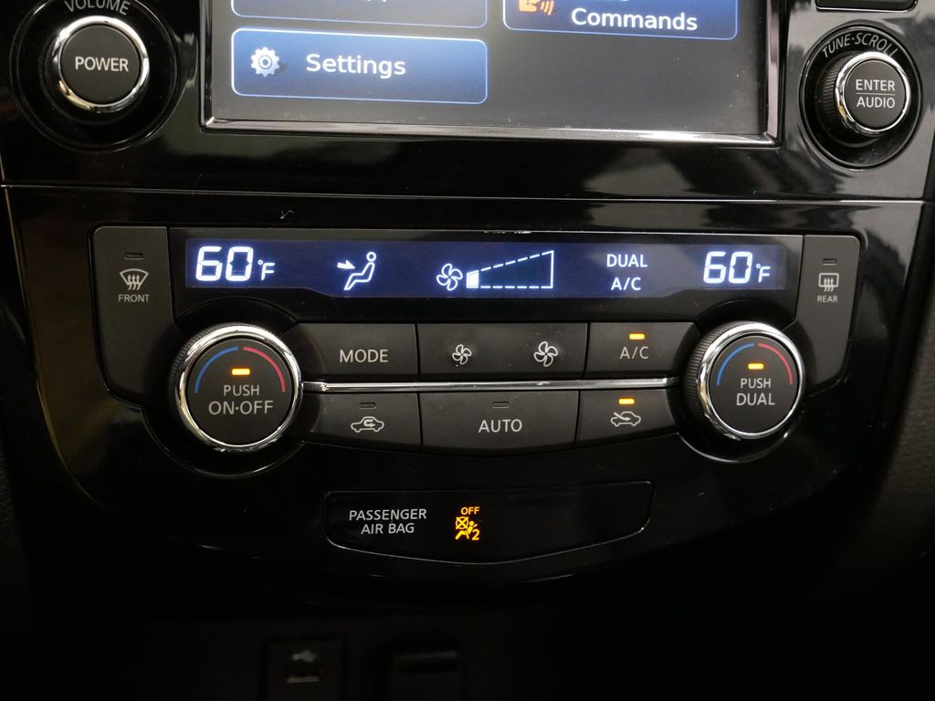 Thumbnail: 2014 Nissan Rogue - 35