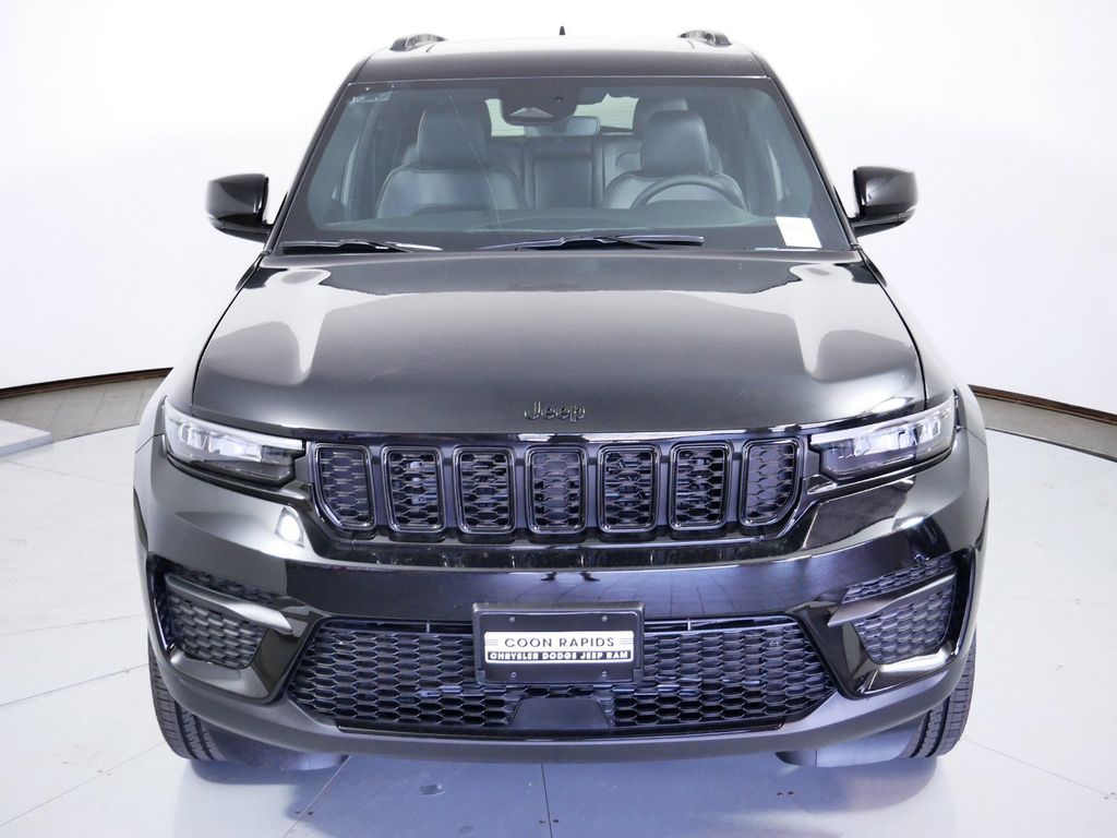 Thumbnail: 2024 Jeep Grand Cherokee - 19