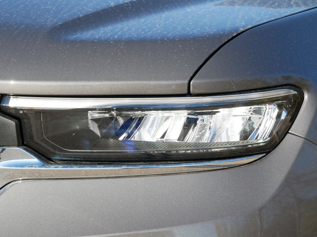 Thumbnail: 2025 Jeep Grand Cherokee - 19