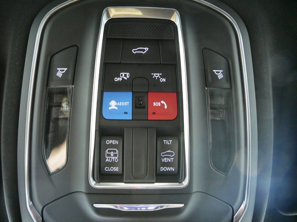 Thumbnail: 2024 Jeep Grand Cherokee - 50