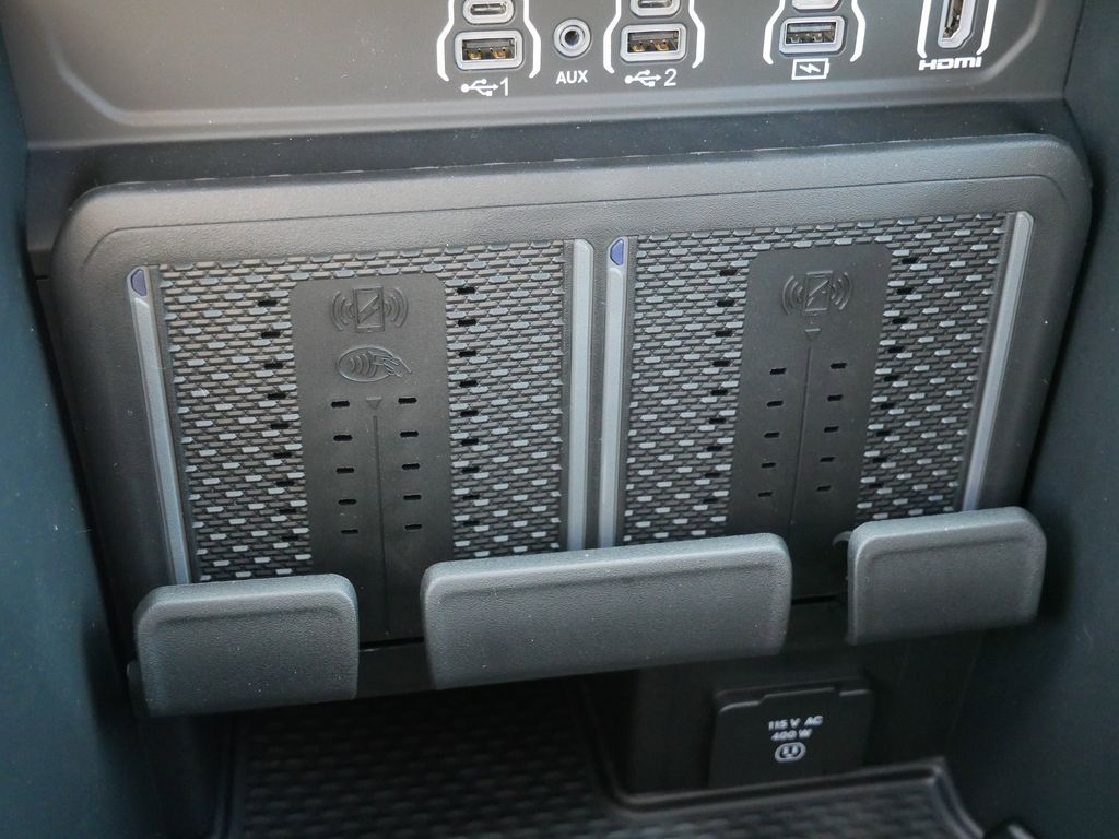 Thumbnail: 2025 RAM 1500 - 44