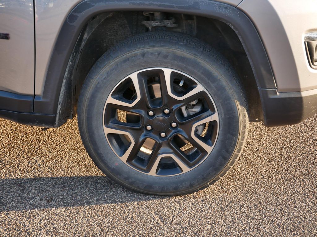 Thumbnail: 2020 Jeep Compass - 15