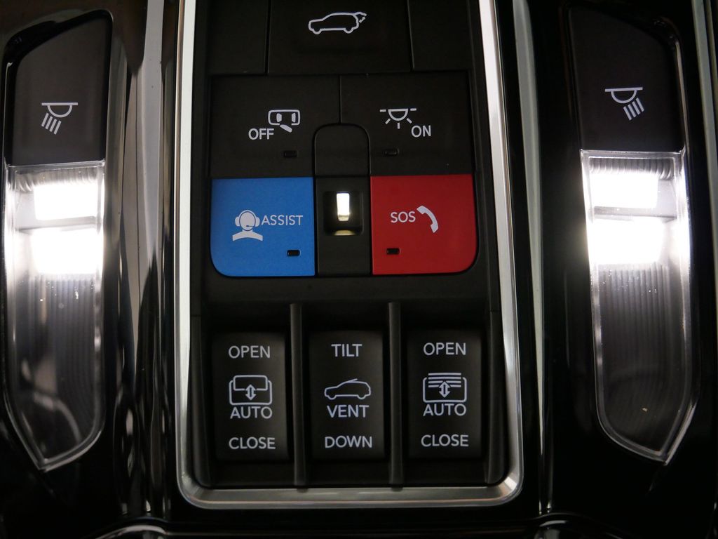 Thumbnail: 2022 Jeep Grand Cherokee - 40