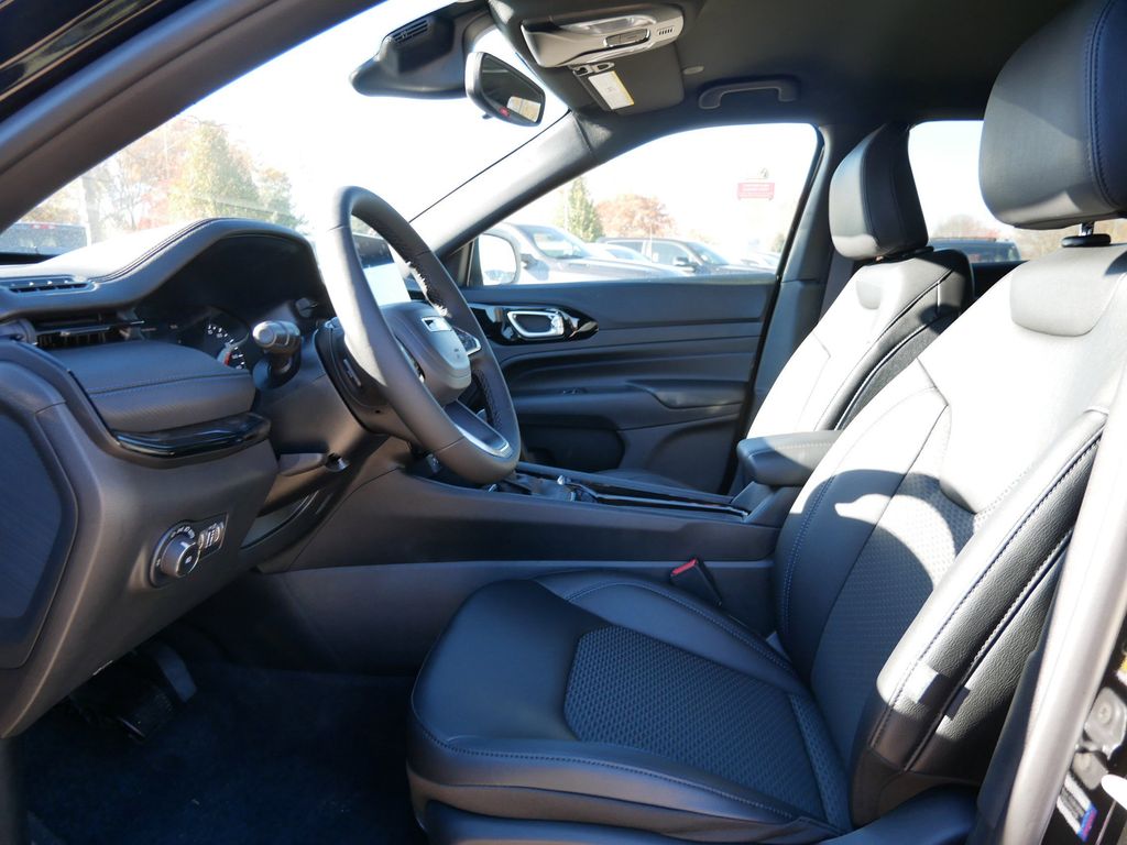 Thumbnail: 2026 Jeep Compass - 30