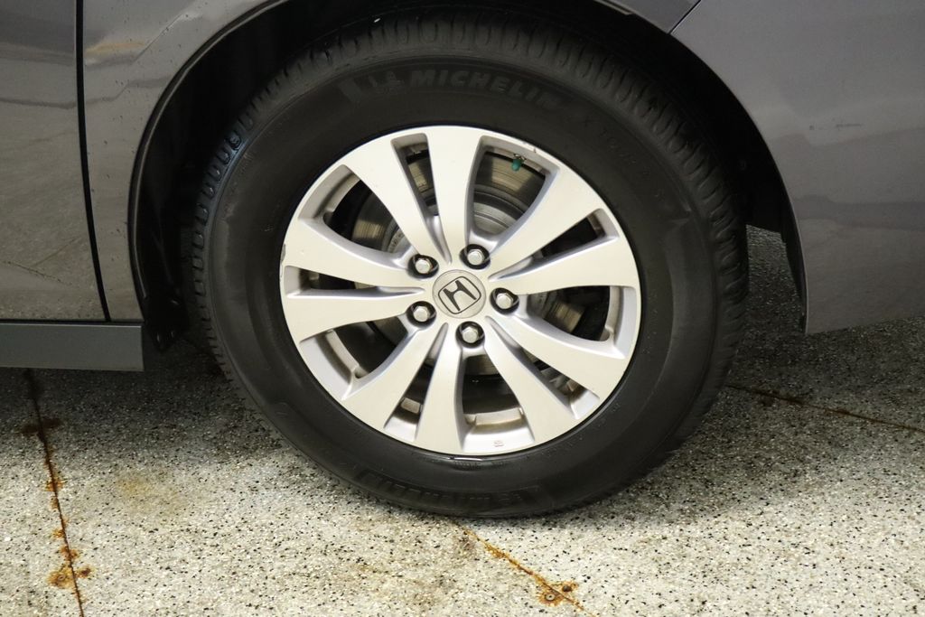 Thumbnail: 2015 Honda Odyssey - 12