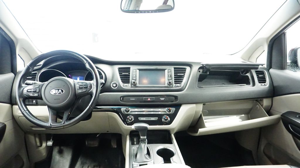 Thumbnail: 2020 Kia Sedona - 21