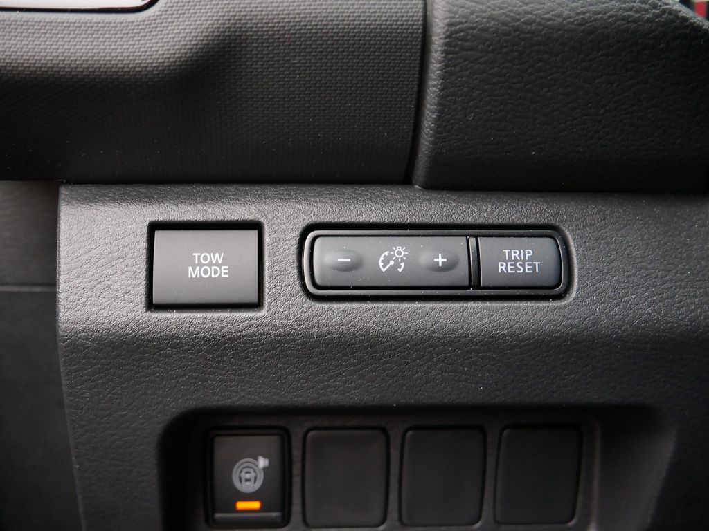 Thumbnail: 2024 Nissan Frontier - 23