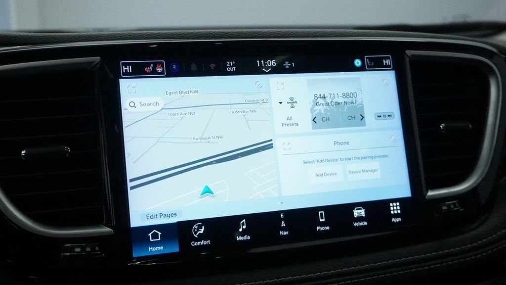 Thumbnail: 2023 Chrysler Pacifica - 33