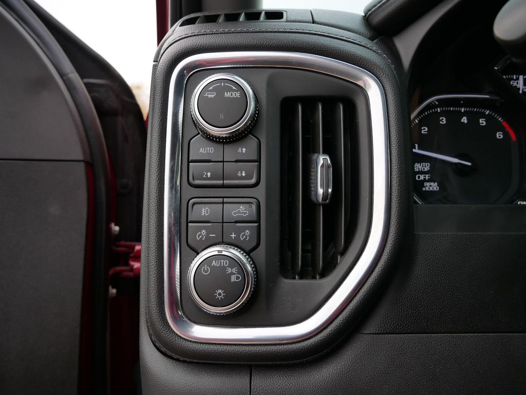 Thumbnail: 2021 GMC Sierra 1500 - 24