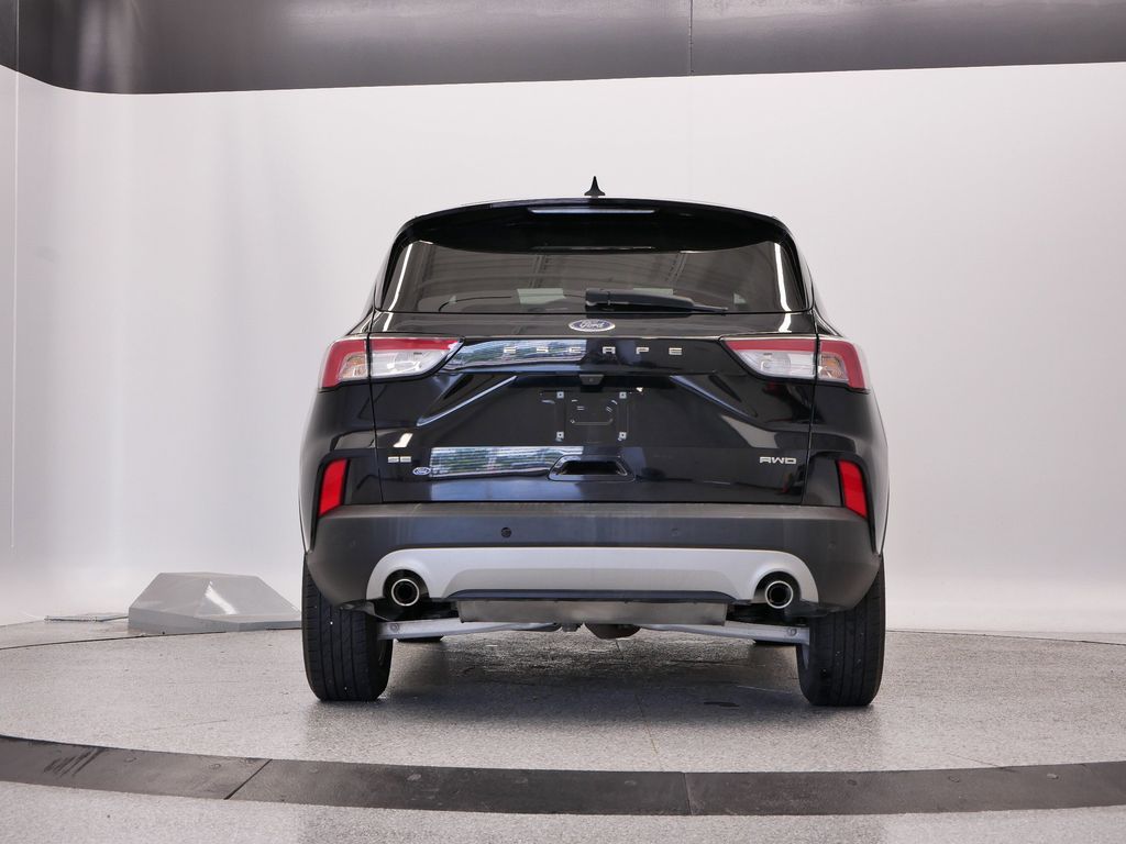 Thumbnail: 2022 Ford Escape - 4