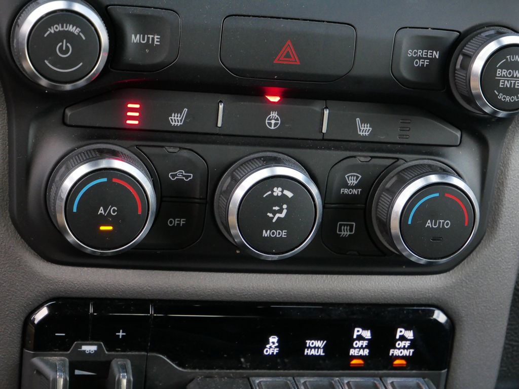 Thumbnail: 2023 RAM 1500 - 29