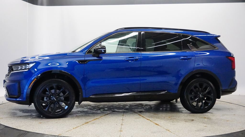 Thumbnail: 2023 Kia Sorento - 2