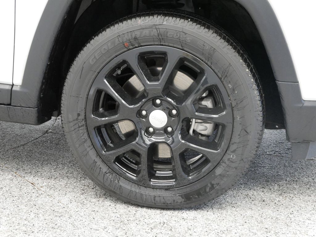 Thumbnail: 2024 Jeep Compass - 46