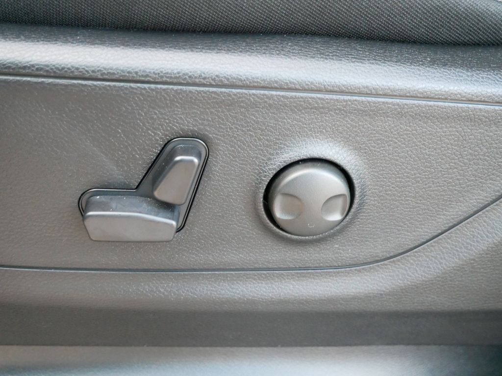 Thumbnail: 2026 RAM 1500 - 36