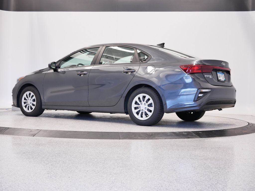 Thumbnail: 2021 Kia Forte - 3