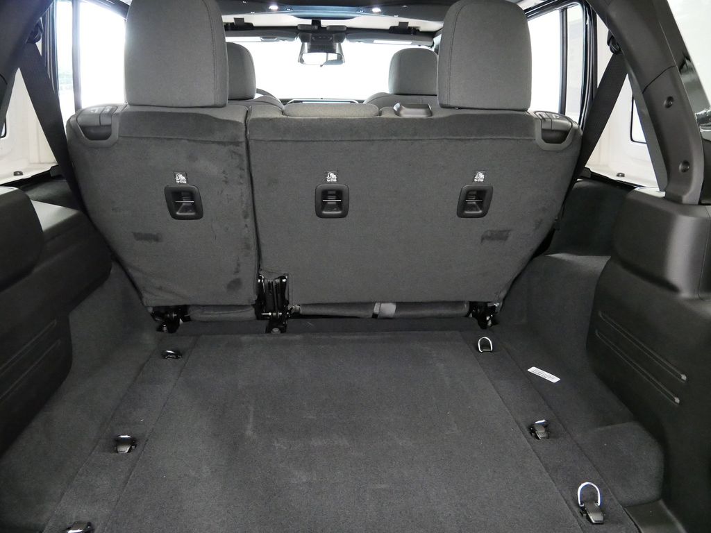 Thumbnail: 2026 Jeep Wrangler - 9