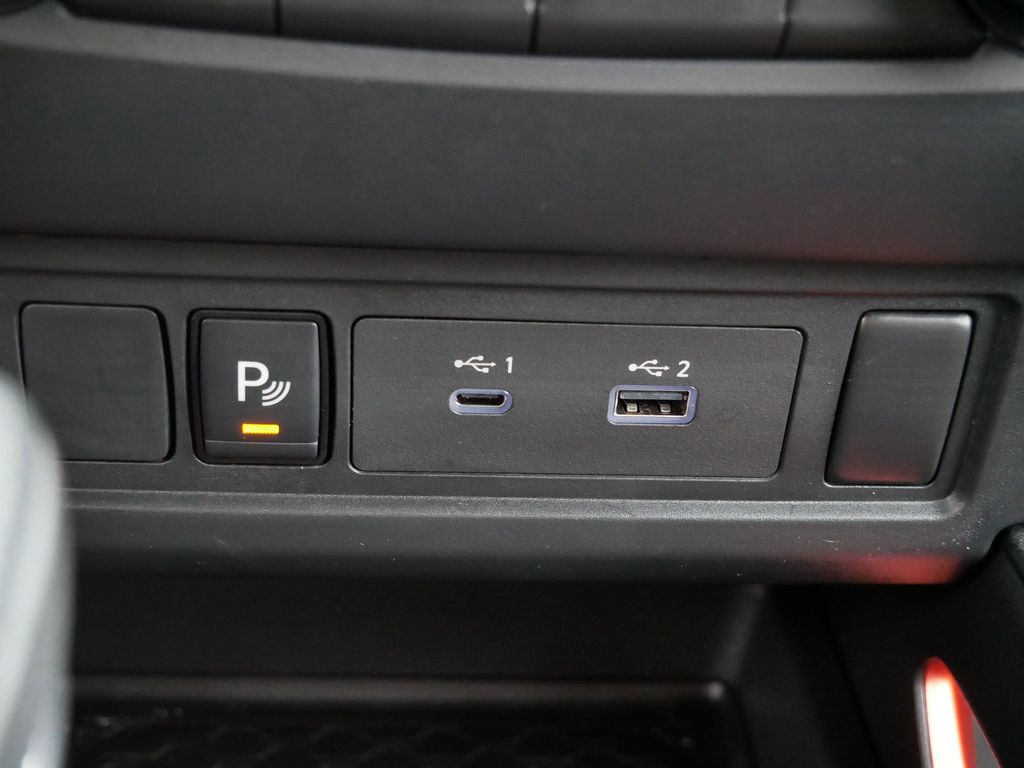 Thumbnail: 2024 Nissan Frontier - 41