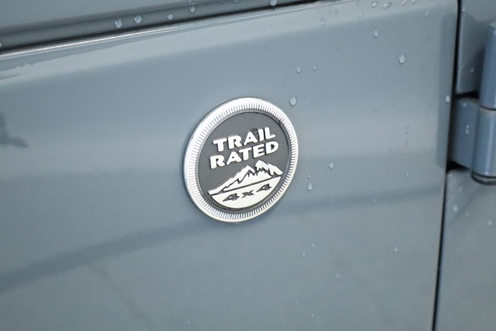 Thumbnail: 2014 Jeep Wrangler - 13