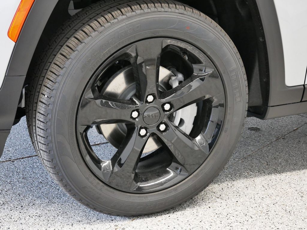 Thumbnail: 2025 Jeep Grand Cherokee - 50