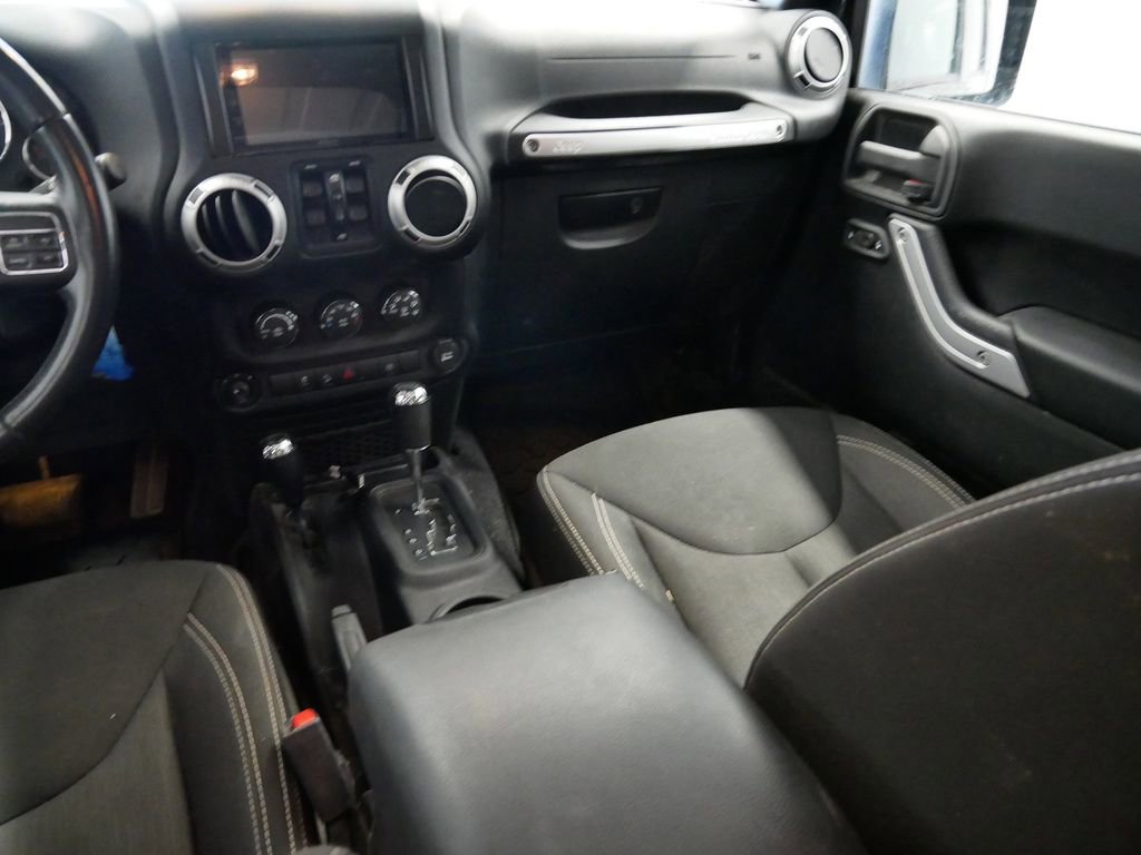 Thumbnail: 2016 Jeep Wrangler - 27
