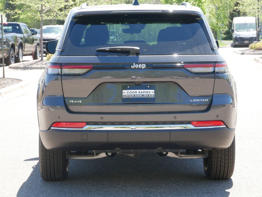 Thumbnail: 2025 Jeep Grand Cherokee - 4