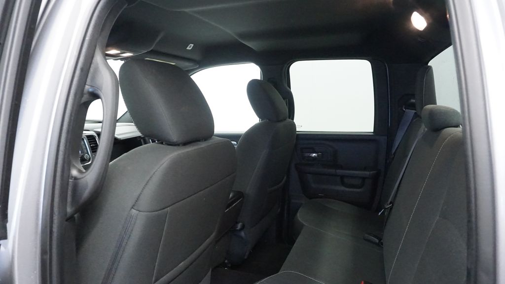 Thumbnail: 2022 RAM 1500 Classic - 21