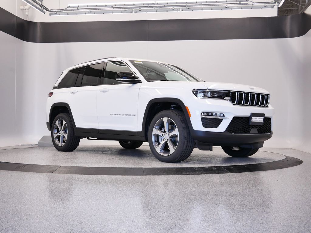 Thumbnail: 2025 Jeep Grand Cherokee - 10