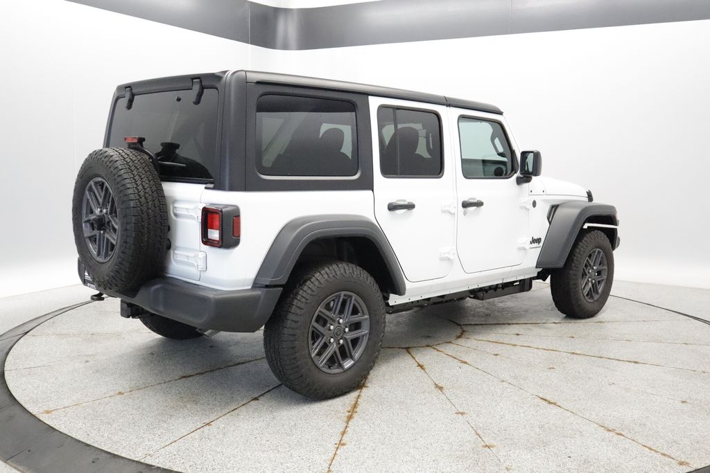 Thumbnail: 2026 Jeep Wrangler - 6