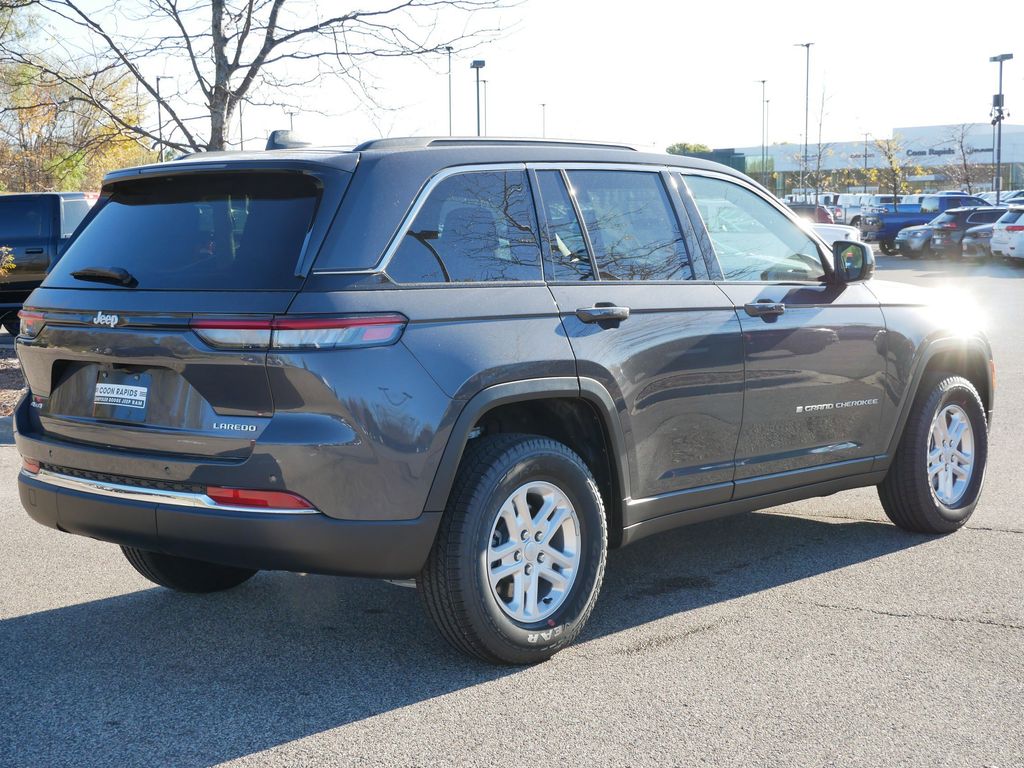 Thumbnail: 2025 Jeep Grand Cherokee - 9