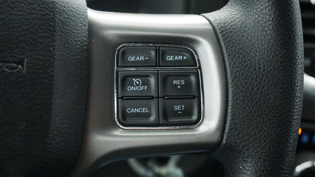 Thumbnail: 2022 RAM 1500 Classic - 36