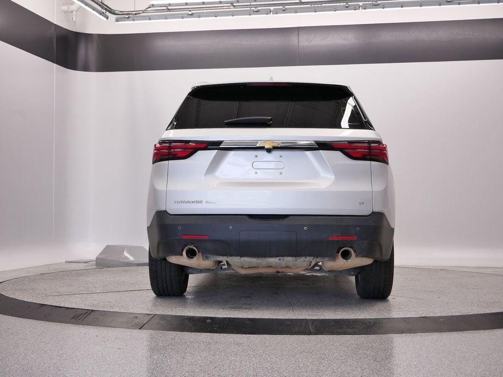 Thumbnail: 2022 Chevrolet Traverse - 4