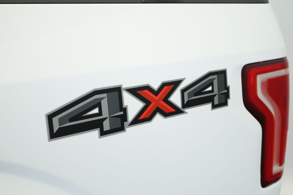 Thumbnail: 2016 Ford F-150 - 19