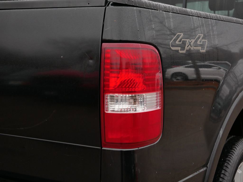 Thumbnail: 2006 Ford F-150 - 17