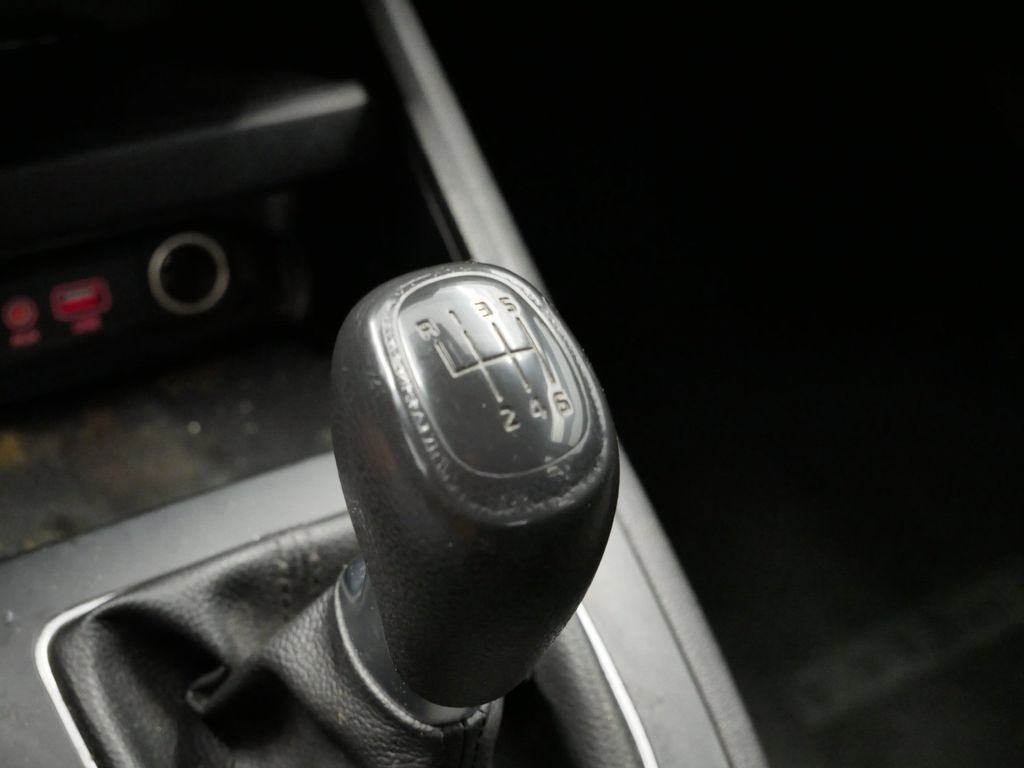 Thumbnail: 2021 Kia Forte - 27