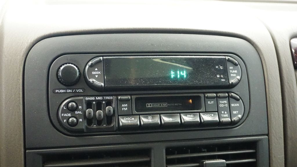 Thumbnail: 2000 Jeep Grand Cherokee - 28