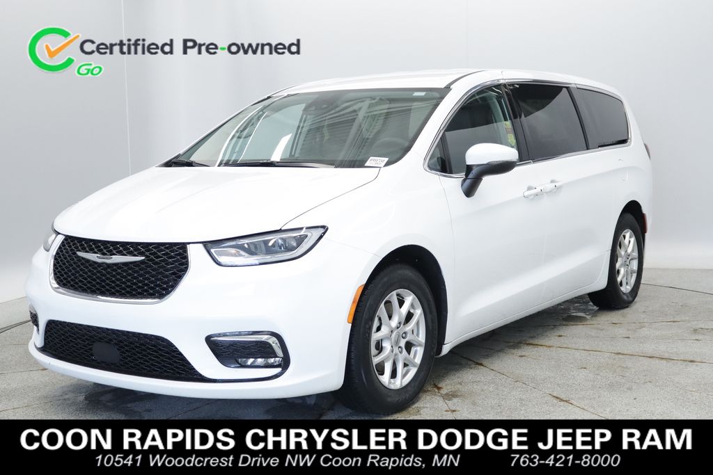 Thumbnail: 2023 Chrysler Pacifica - 1