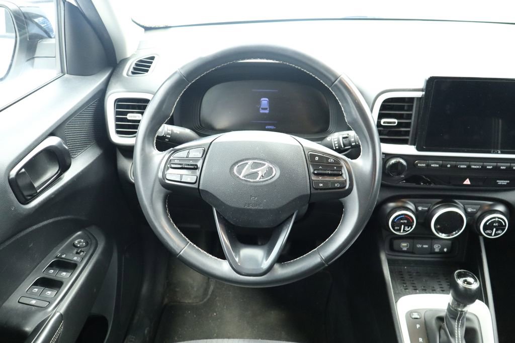 Thumbnail: 2023 Hyundai Venue - 25