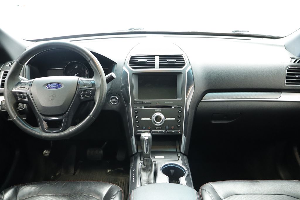 Thumbnail: 2016 Ford Explorer - 27