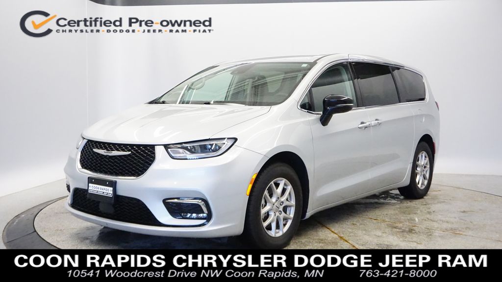 Thumbnail: 2024 Chrysler Pacifica - 1