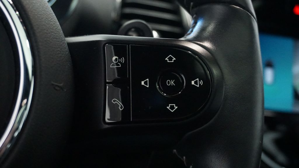 Thumbnail: 2022 MINI Cooper Clubman - 46