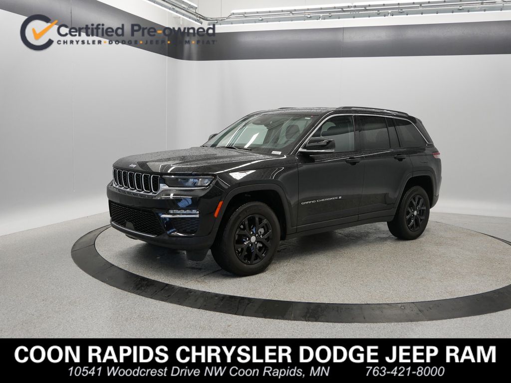 2023 Jeep Grand Cherokee Limited Edition Hero Image