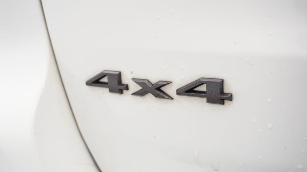 Thumbnail: 2020 Jeep Grand Cherokee - 17