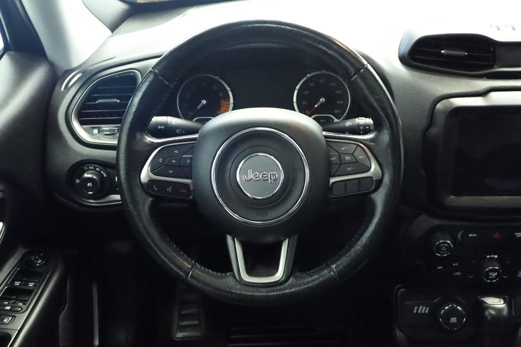 Thumbnail: 2018 Jeep Renegade - 26