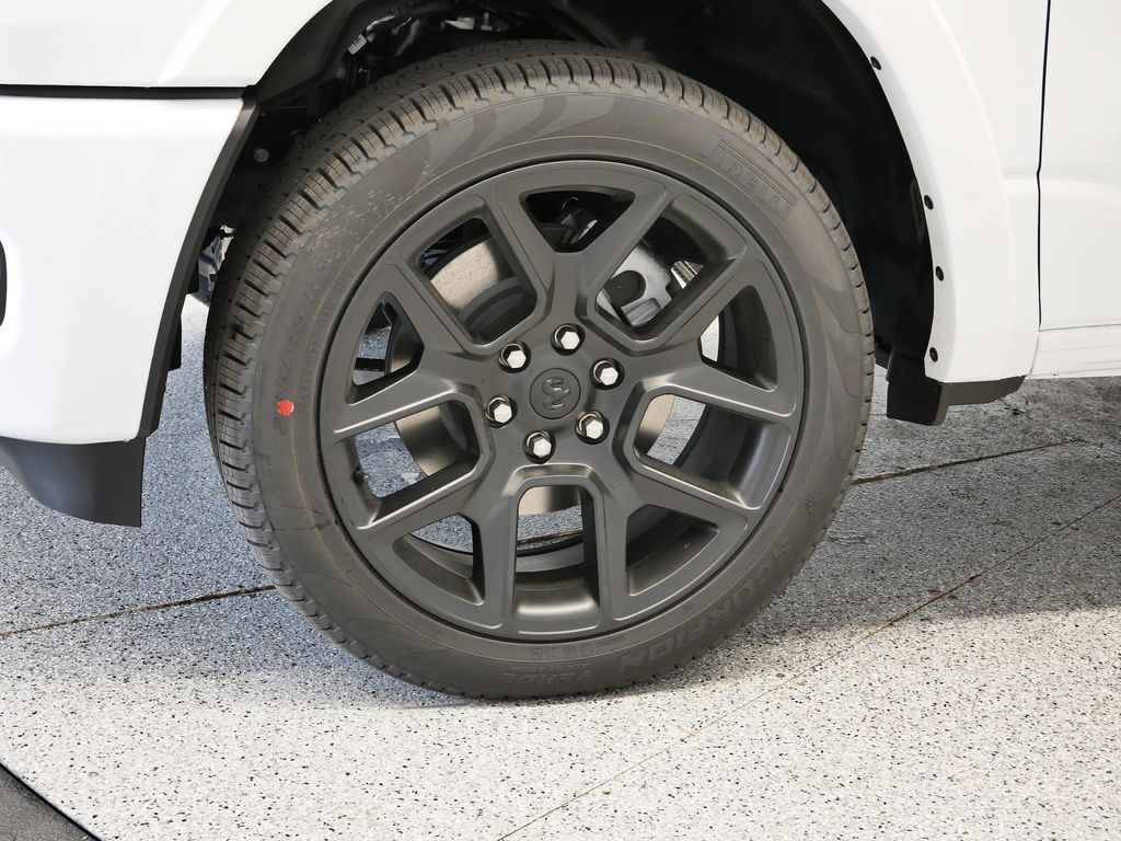 Thumbnail: 2026 RAM 1500 - 17