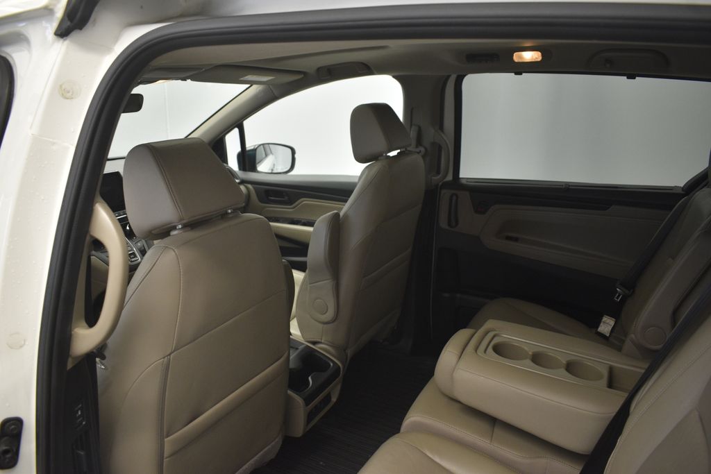 Thumbnail: 2019 Honda Odyssey - 24