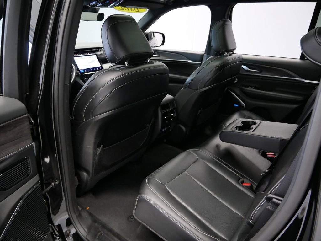 Thumbnail: 2022 Jeep Grand Cherokee - 11