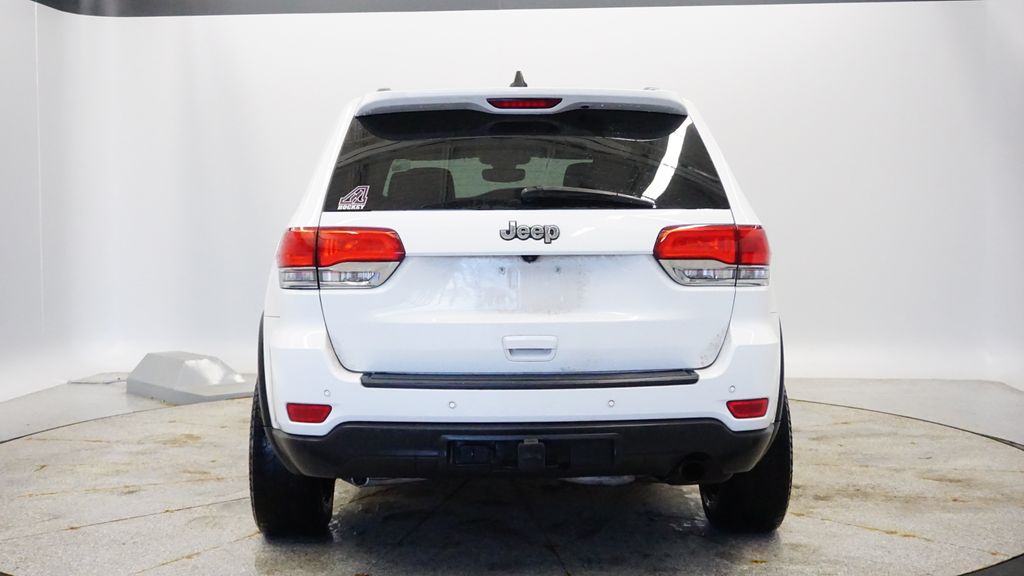 Thumbnail: 2017 Jeep Grand Cherokee - 4