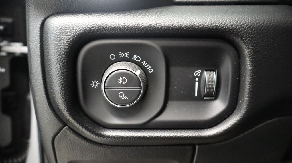 Thumbnail: 2022 RAM 1500 - 31