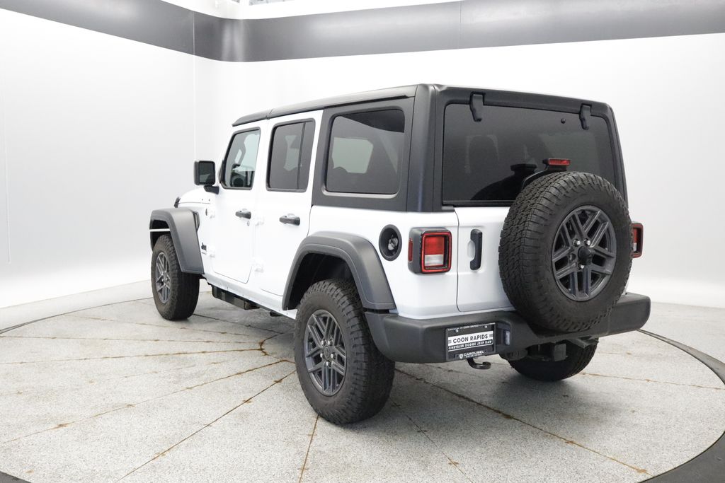 Thumbnail: 2026 Jeep Wrangler - 3